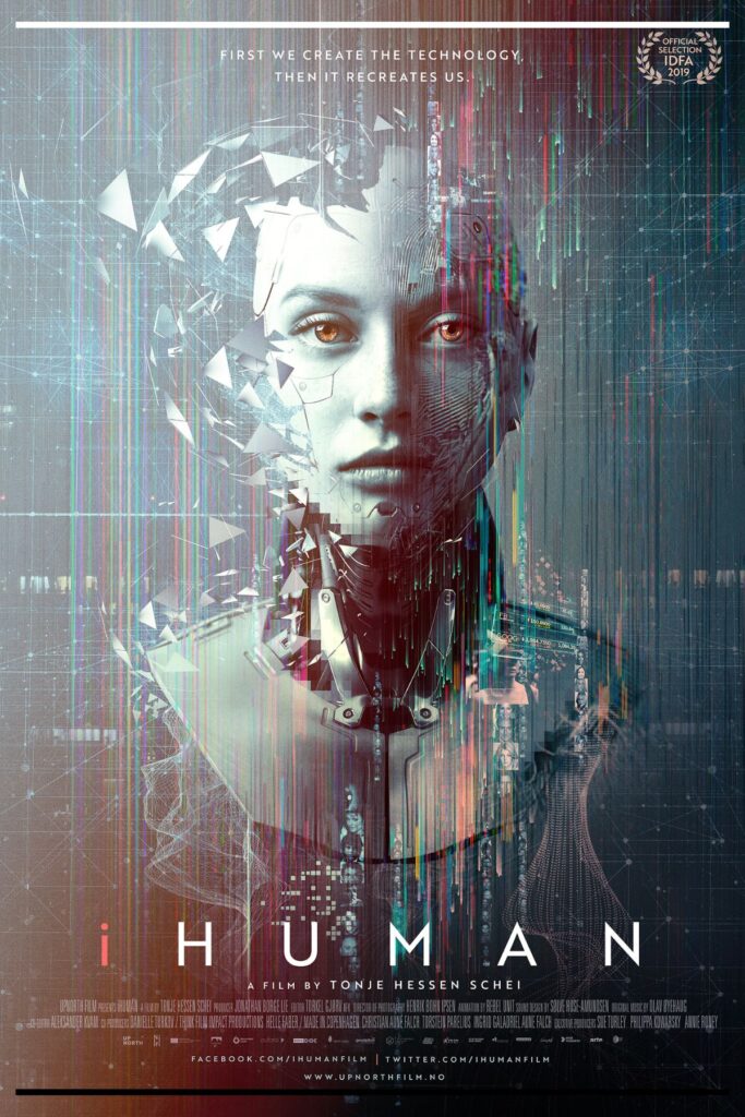 Pôster do documentário iHuman com um rosto de mulher que se dissolve em pixels e elementos robóticos, simbolizando a perda da identidade individual para o controle da IA estatal.